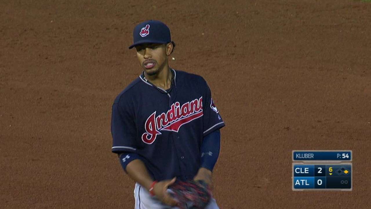 Aybar breaks up the no-hitter