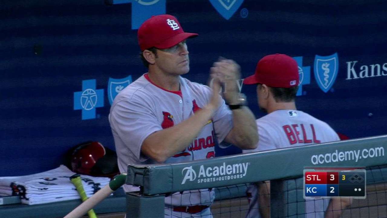 Wacha escapes bases-loaded jam