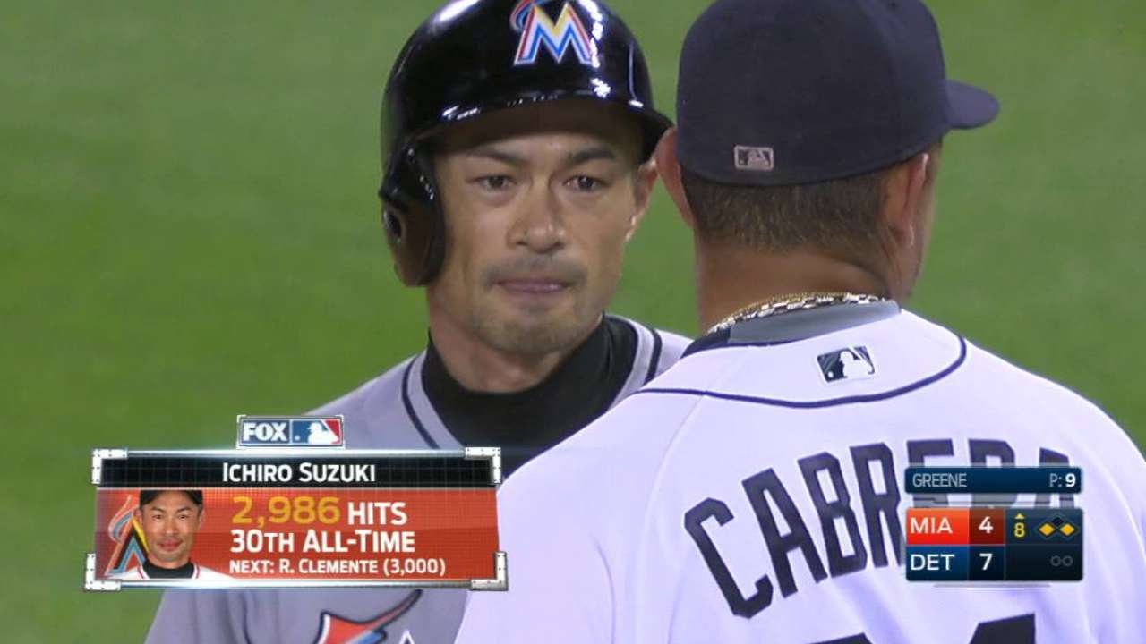 Ichiro ties, passes Rice, now 14 hits from 3,000