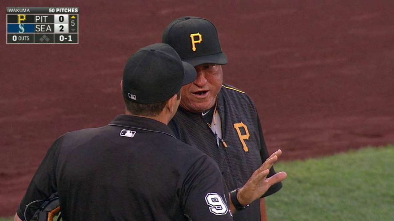 Bucs' frustration mounts in Seattle