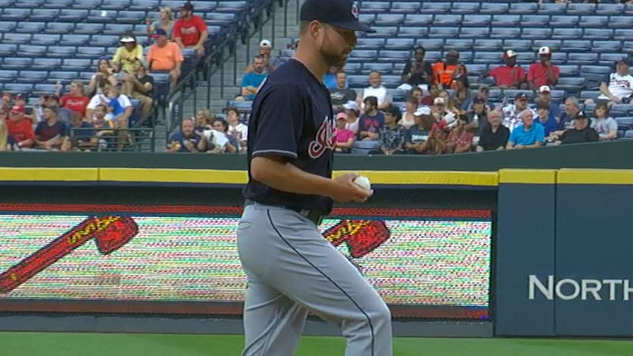 Kluber flirts with no-no in oustanding outing