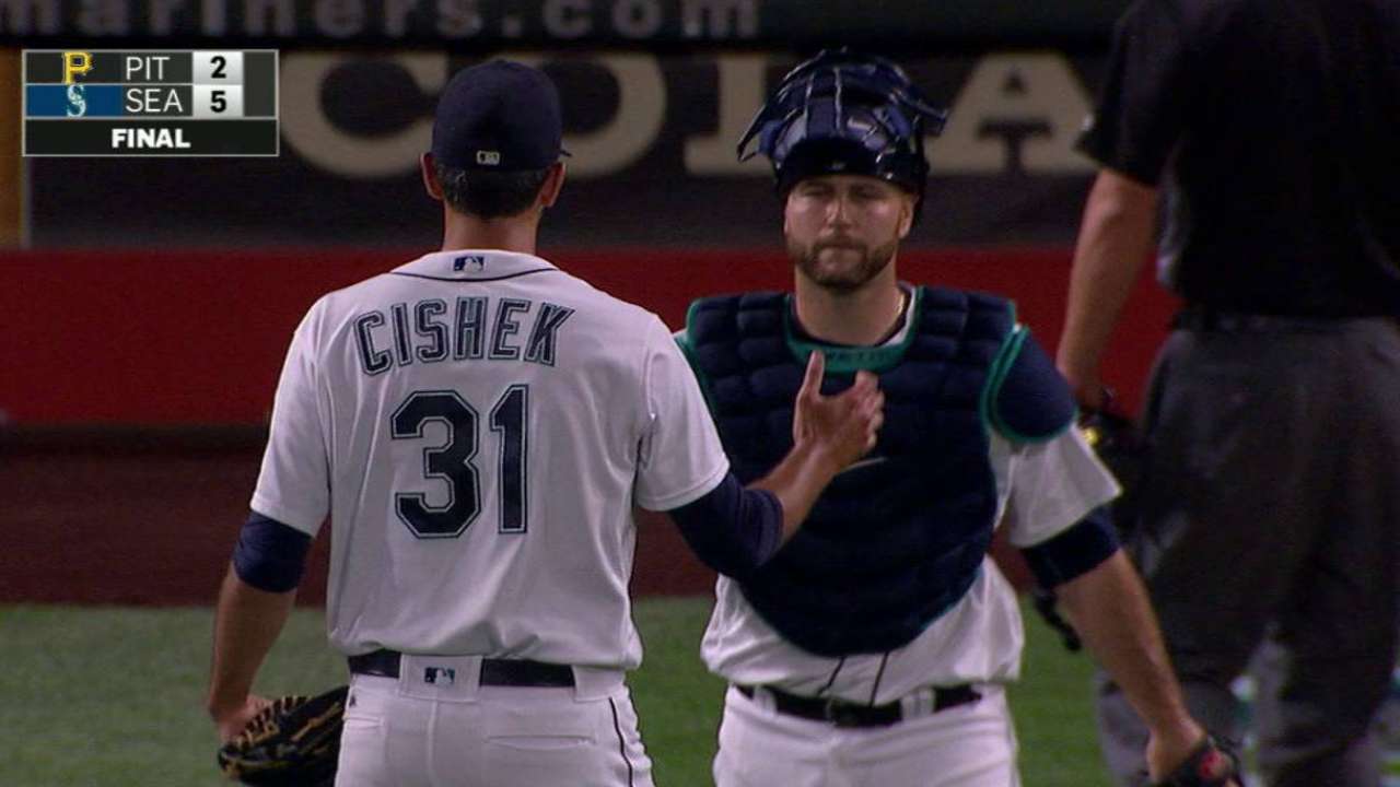 Cishek nails down the save