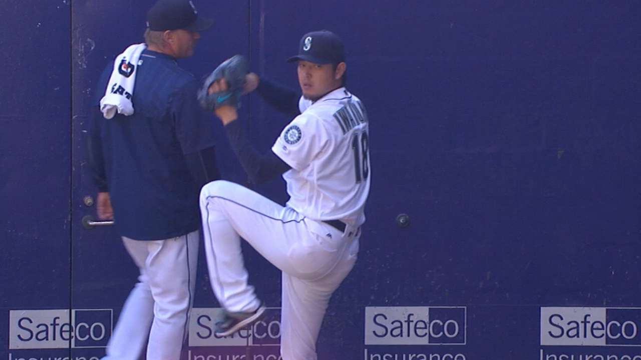 Kuma gives Pirates the hook