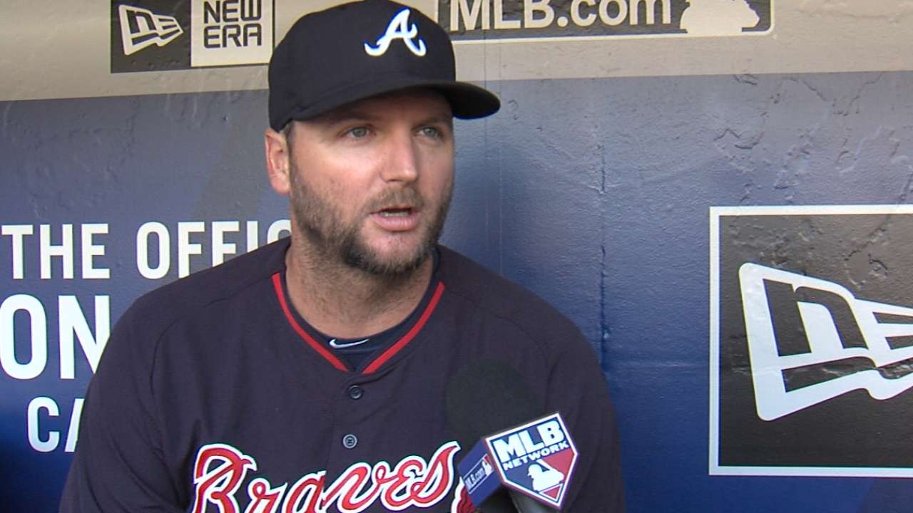 Pierzynski on playing for troops