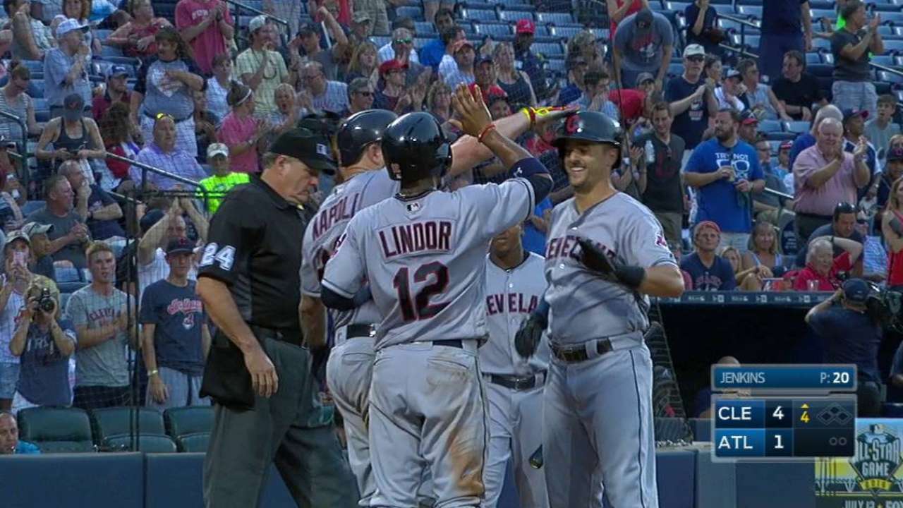 Indios doblegan a Bravos e hilan su 10ma victoria