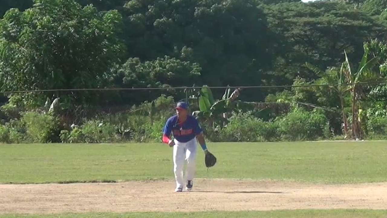 Int'l signing day: Top prospect tracker