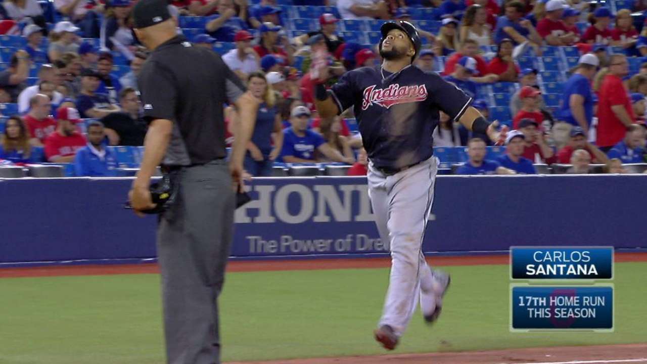 Santana homers in the 19th
