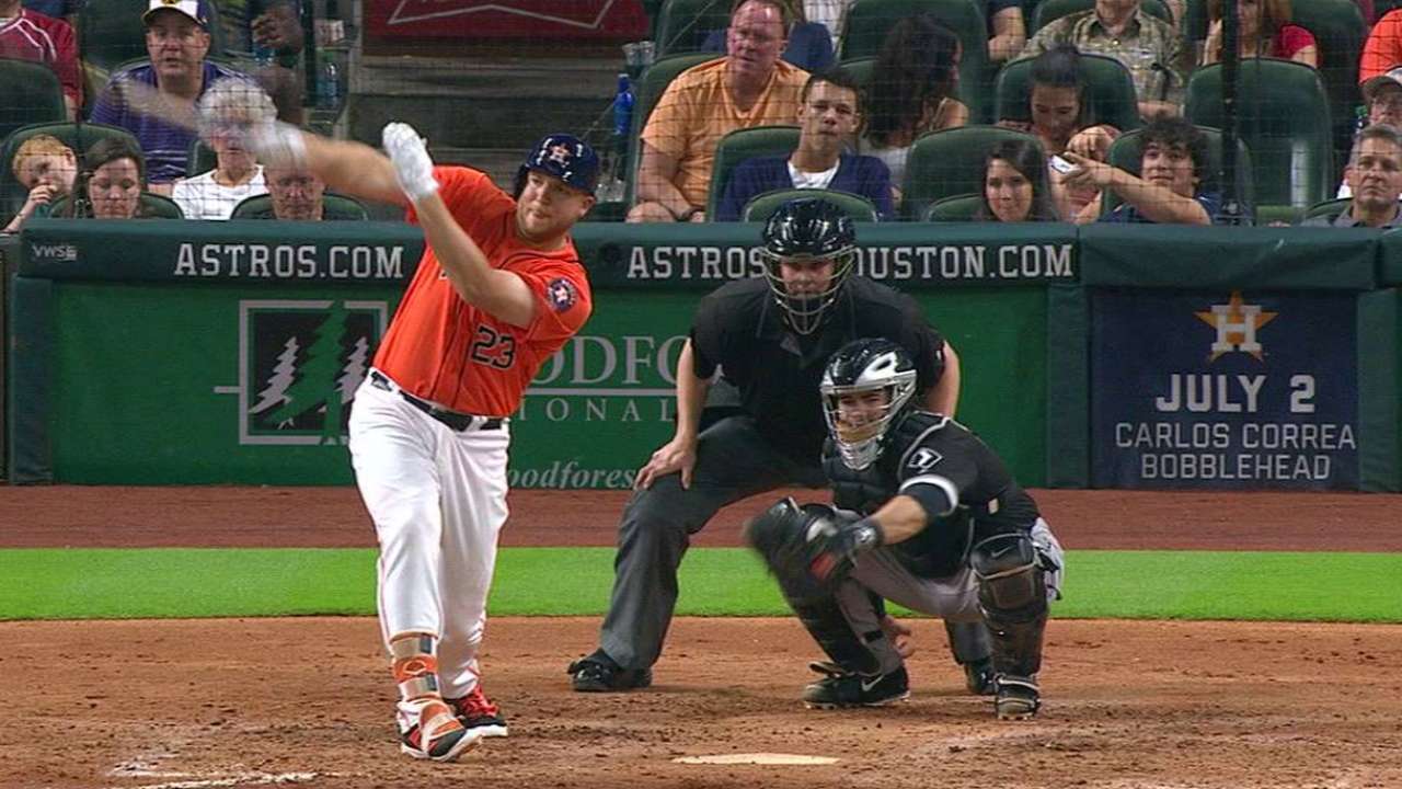 Reed picks up first big league hit
