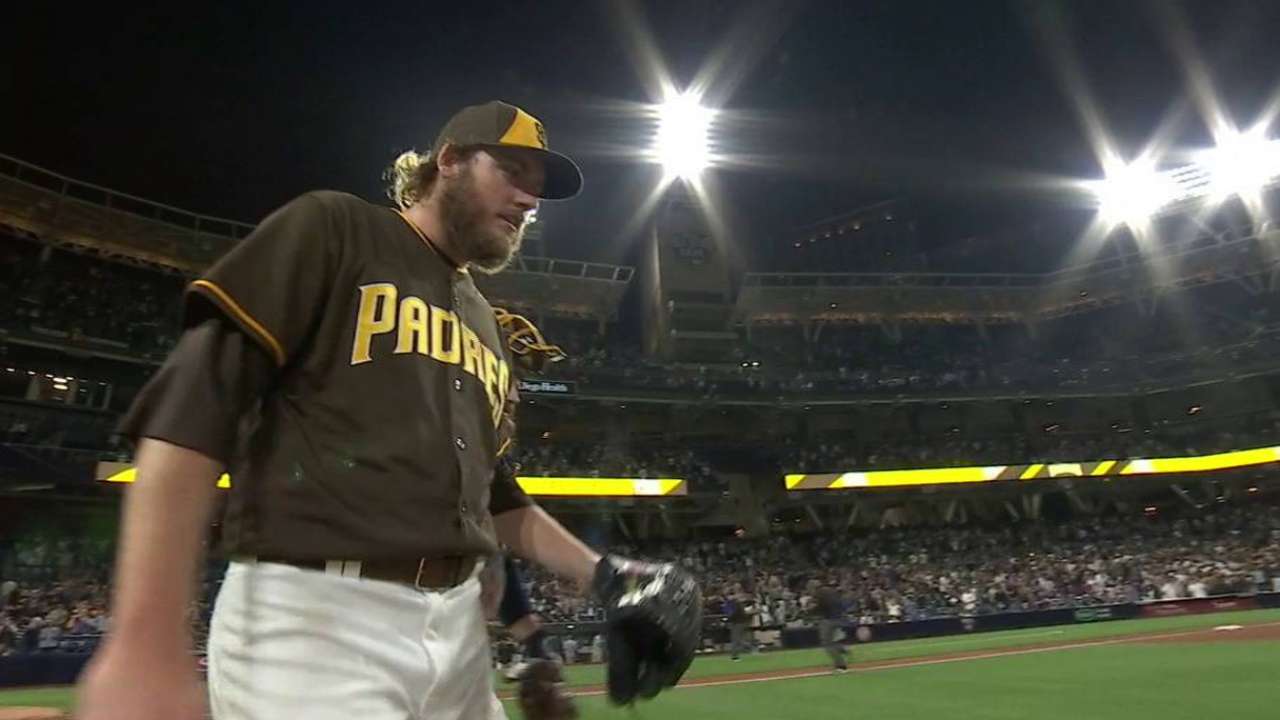 Padres survive Yankees' four-run ninth