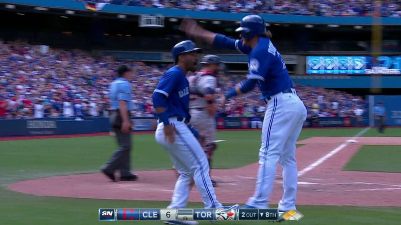 Saunders' double plates a pair