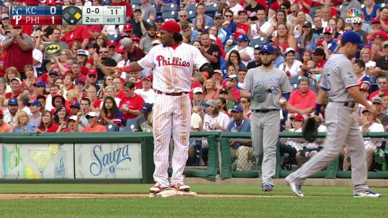 Franco's infield RBI single