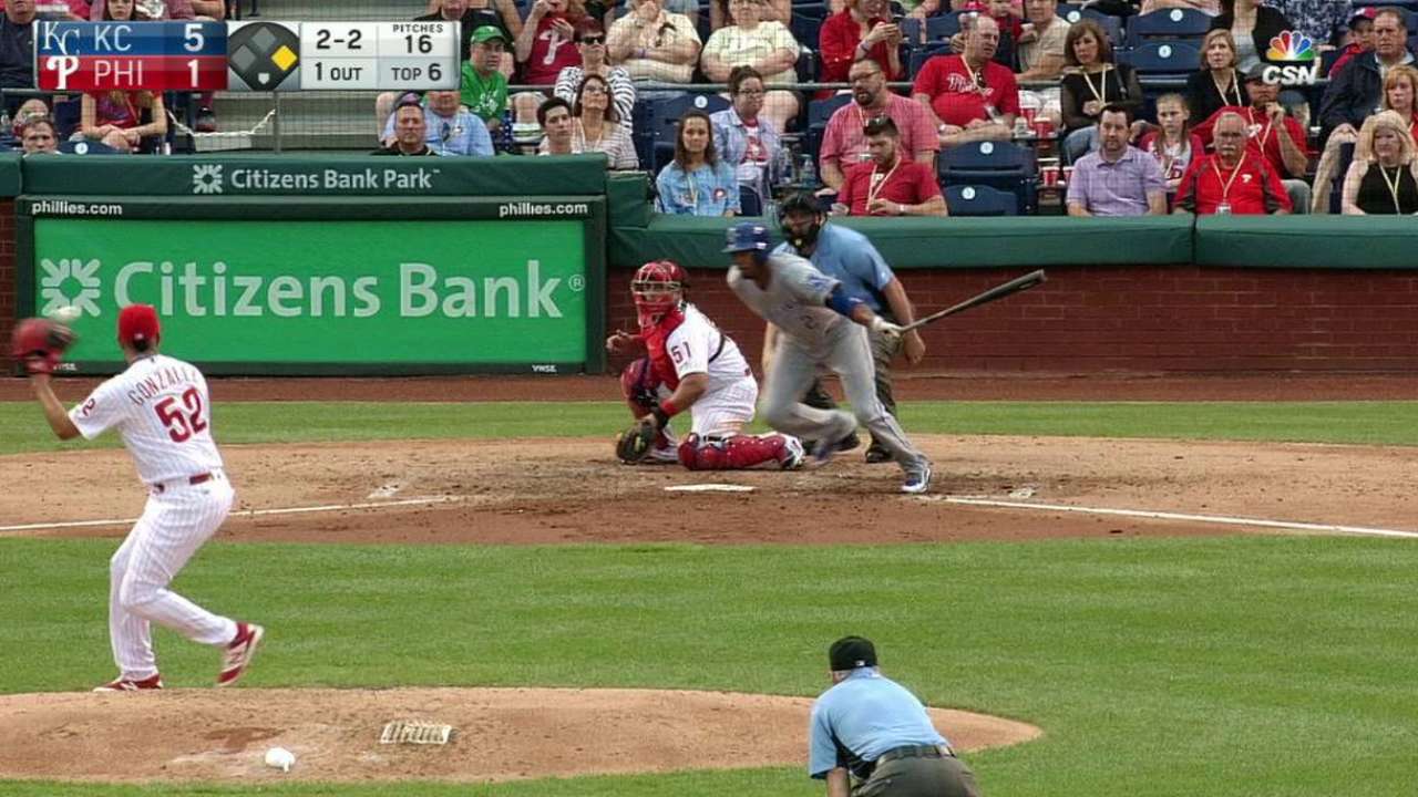 Phillies designate Stumpf, recall Gonzalez