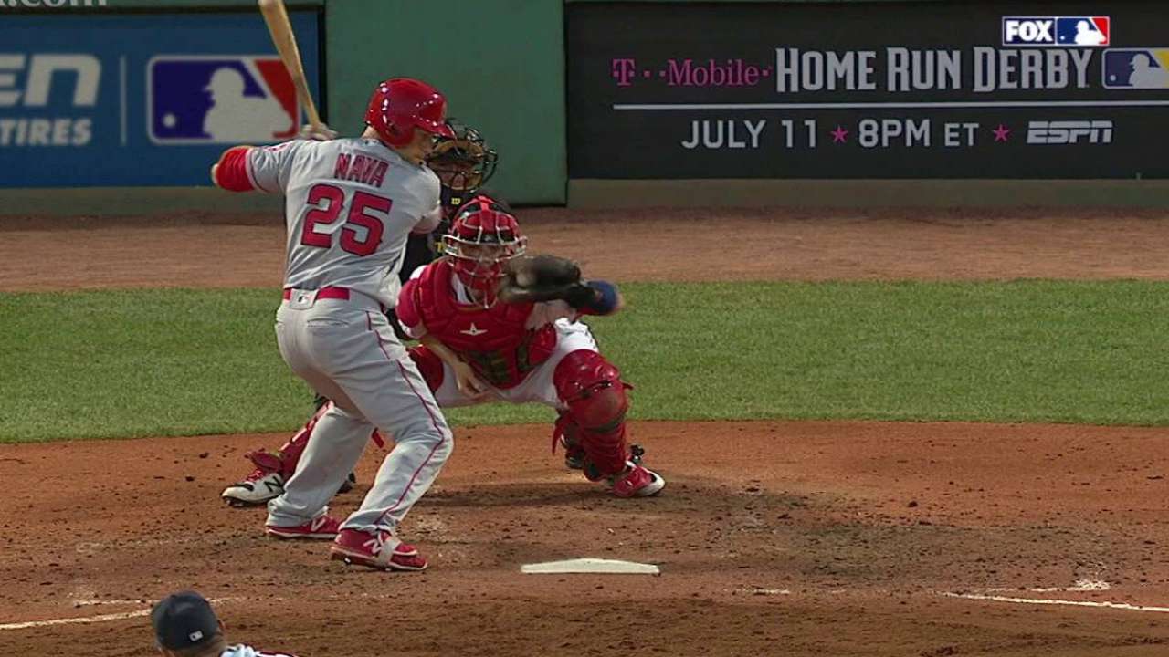 Buchholz fans Nava