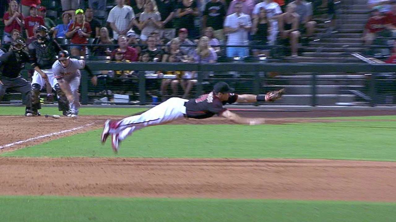 Late homer puts Arizona back on winning track