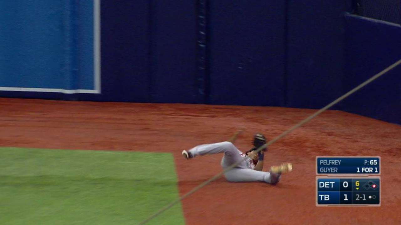 Moya's brilliant double play