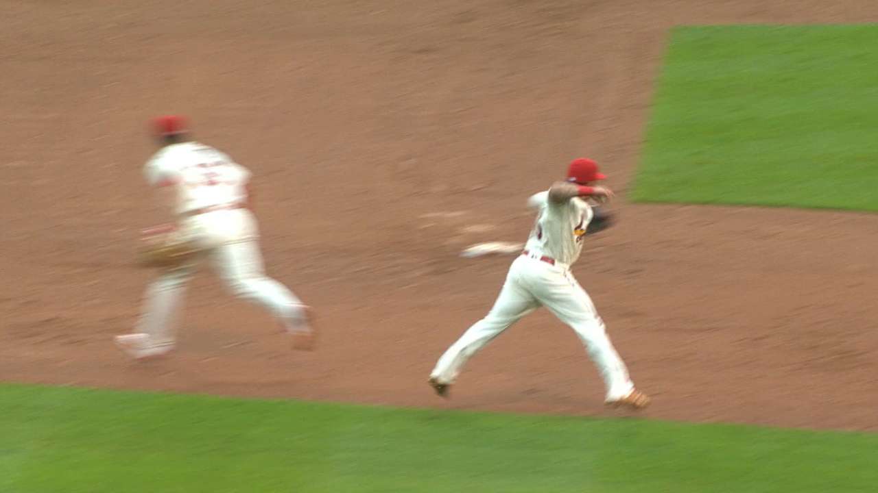 Wong makes a nice defensive play