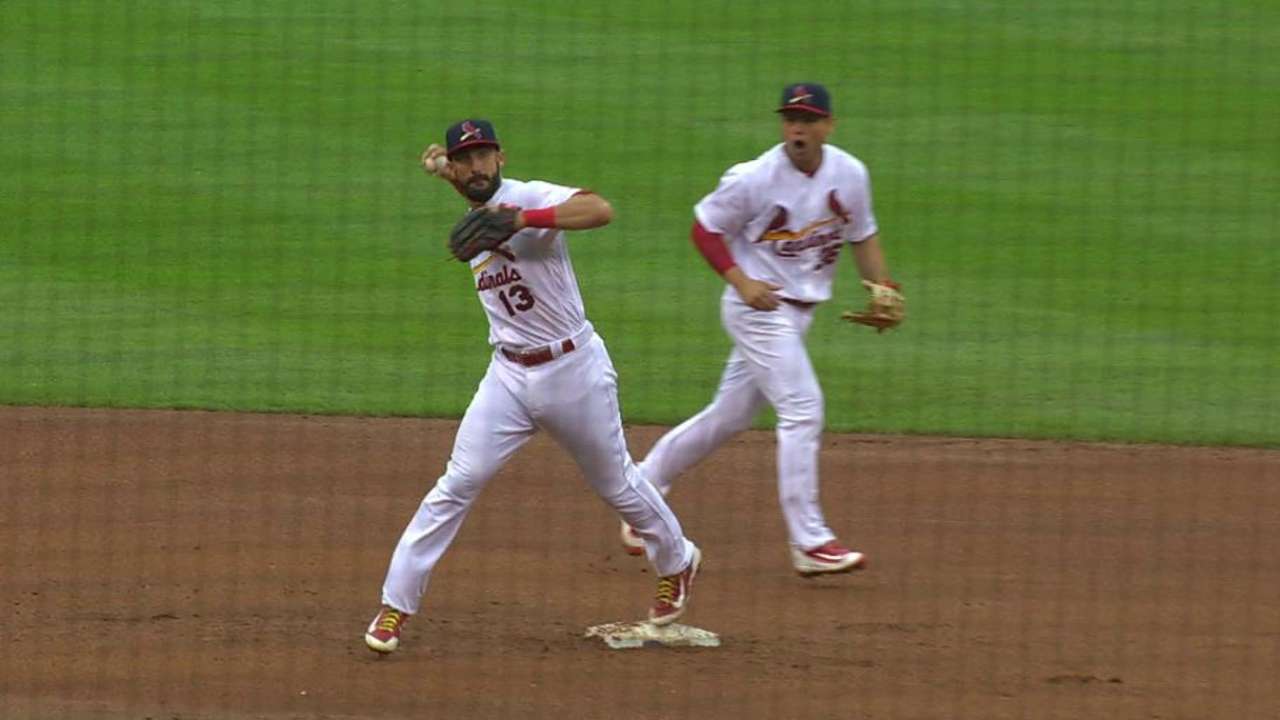 Wacha escapes bases-loaded jam
