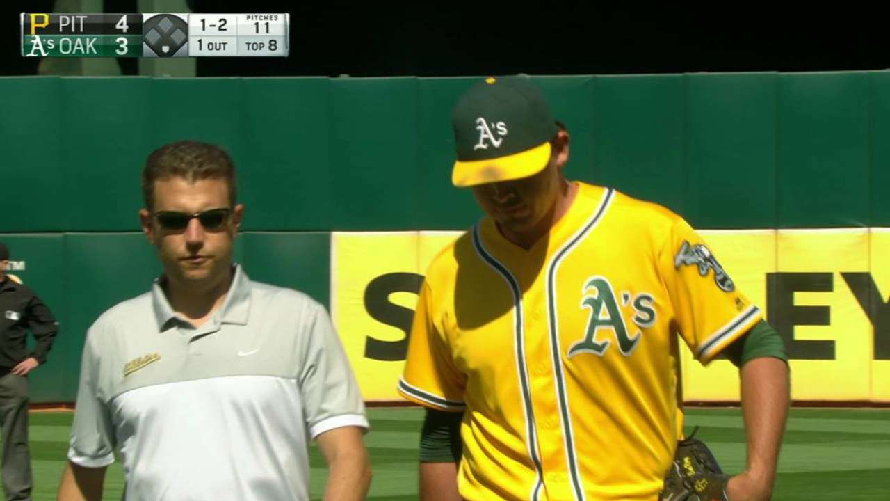 Rodriguez moved to DL with shoulder strain