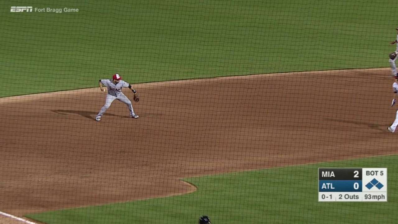 Conley escapes jam in 5th