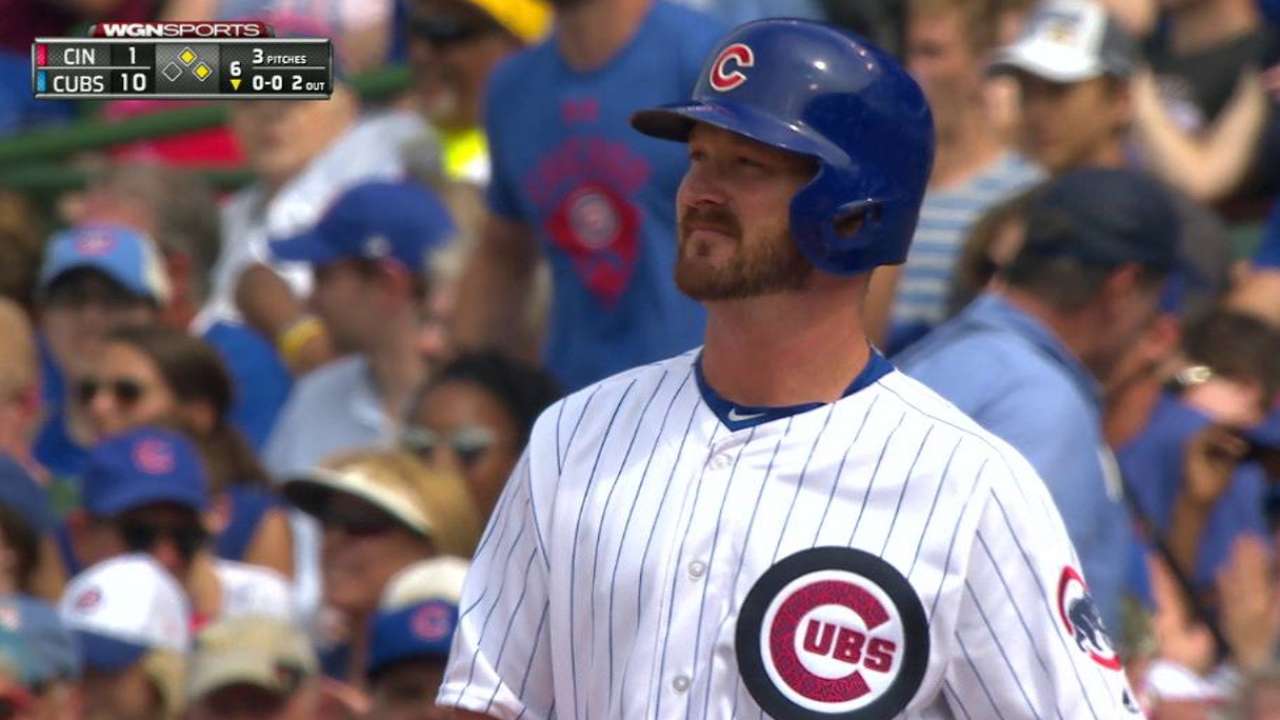 Wood's pinch-hit single