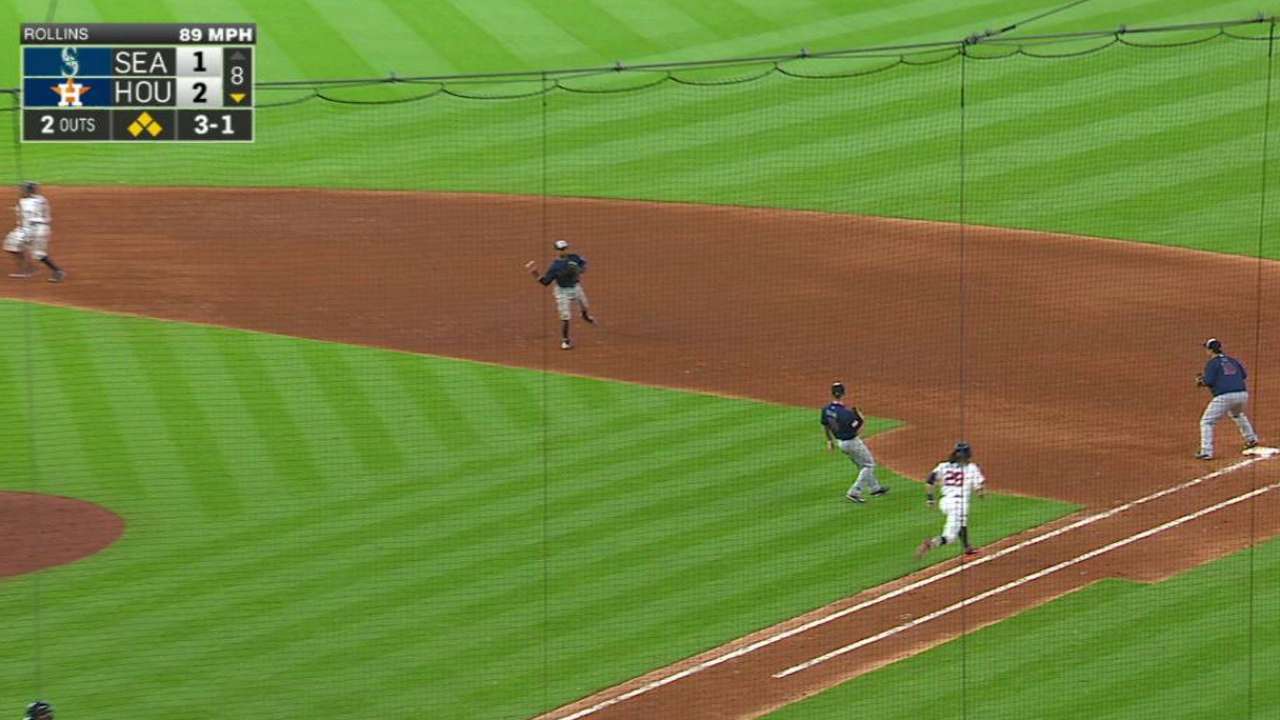 Rollins escapes a jam