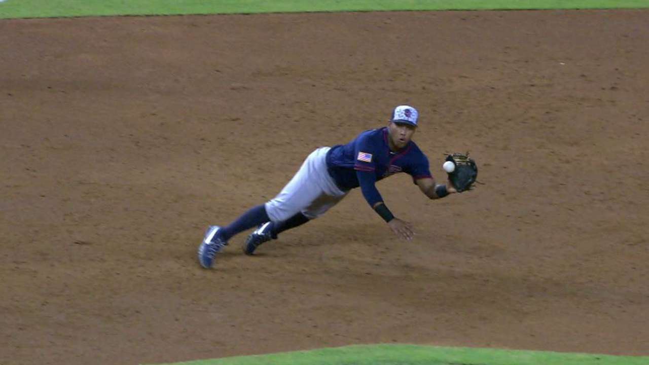 Solarte's diving stop