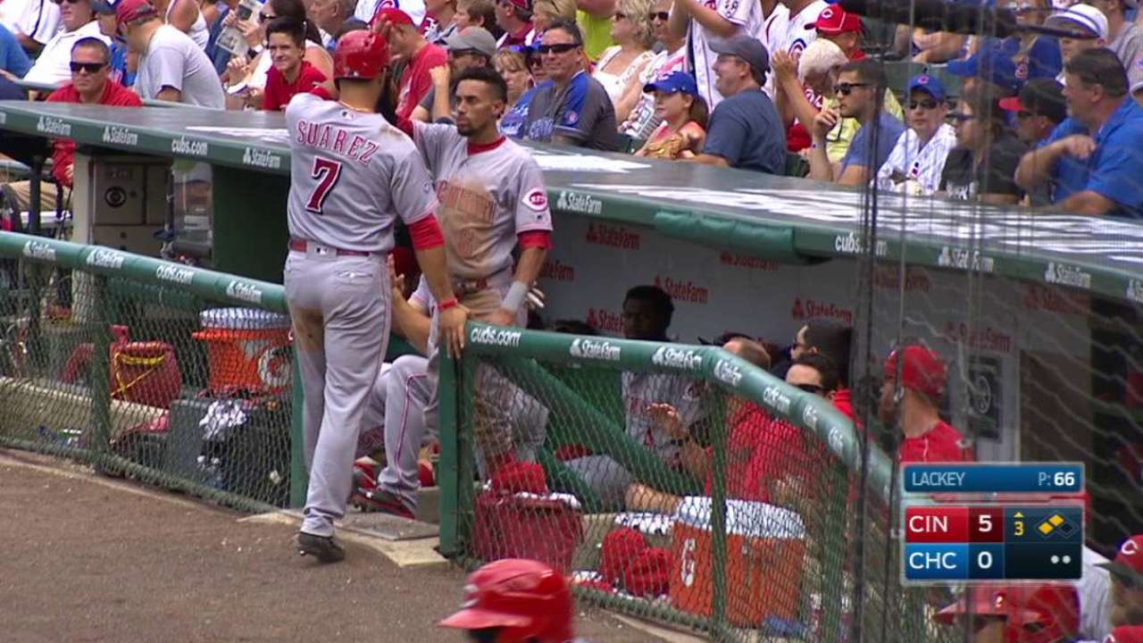 Reds ride early barrage to victory over Cubs