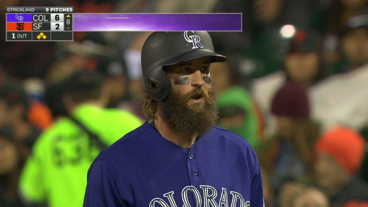 Blackmon's RBI single to right