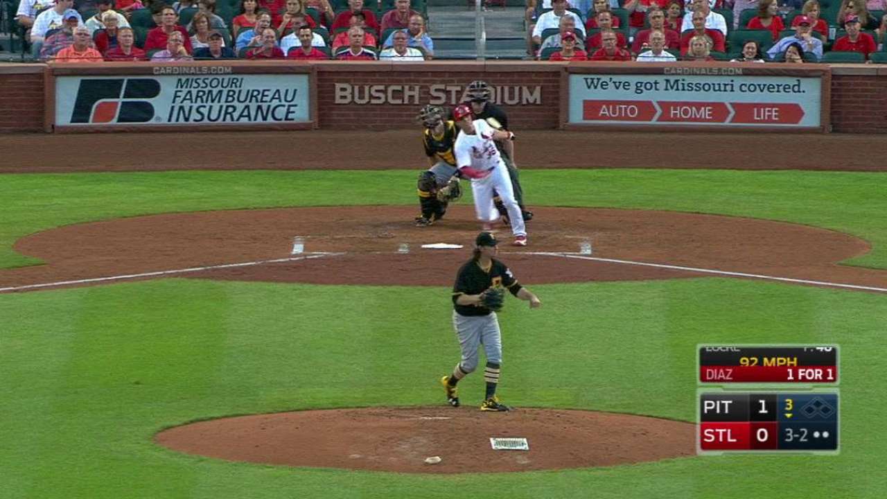 Diaz's solo homer