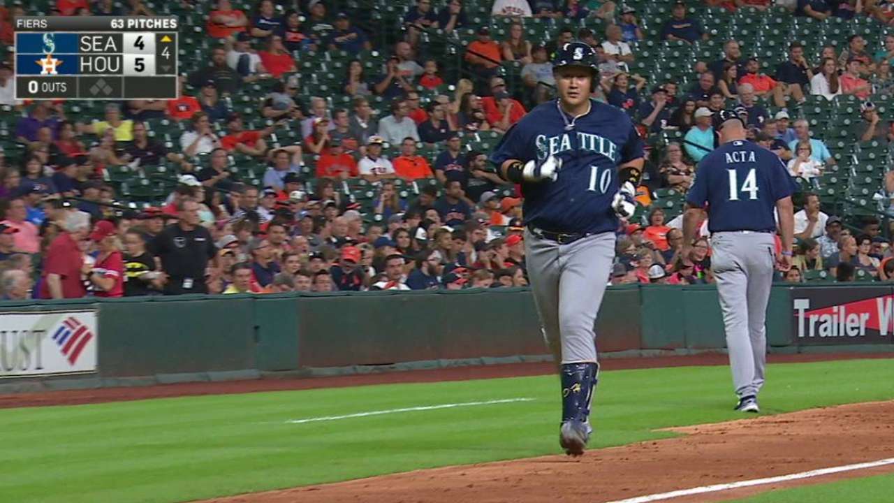 Lee goes back-to-back