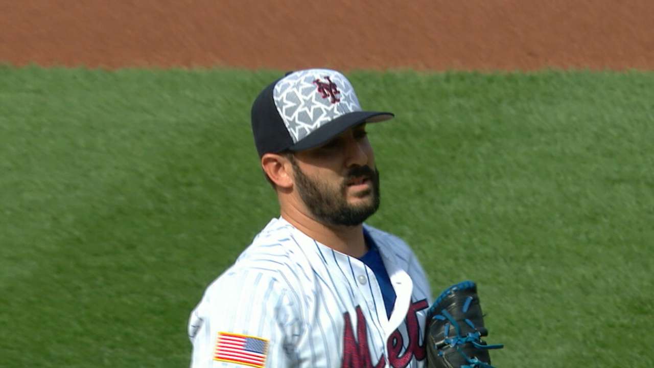 Harvey lands on DL with shoulder discomfort