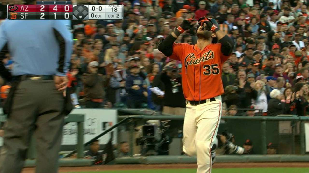 Gigantes derrotan a D-backs con 3 hits de Crawford