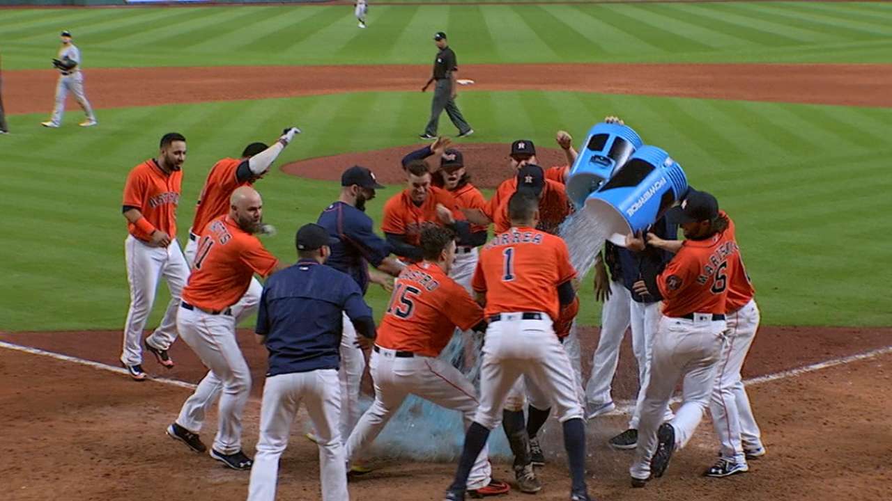 Must C: Valbuena's walk-off jack