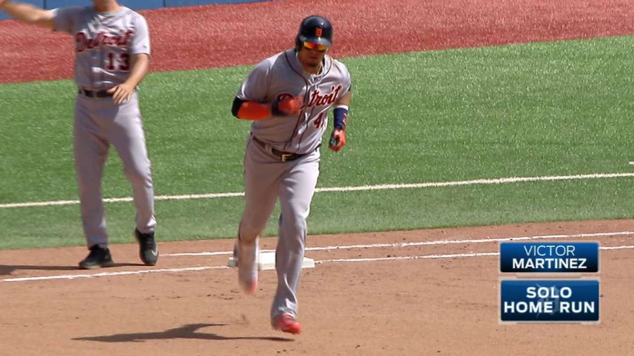 V-Mart's redemptive blast helps Tigers end Blue Jays' streak