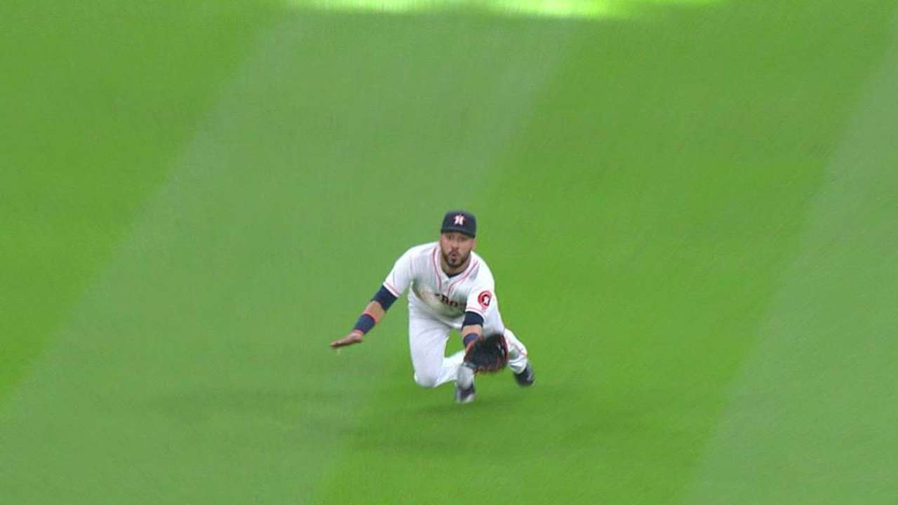 Gonzalez's versatility a Mar-win for Hinch