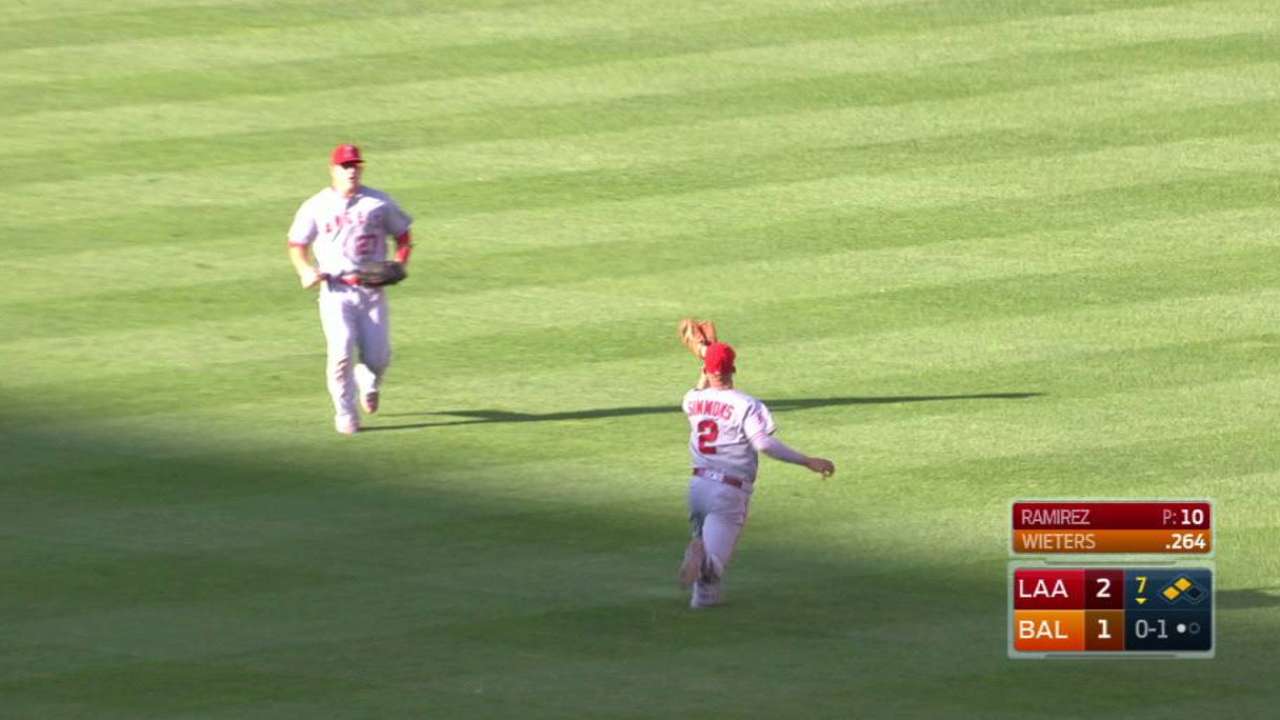 Simmons' outstanding grab