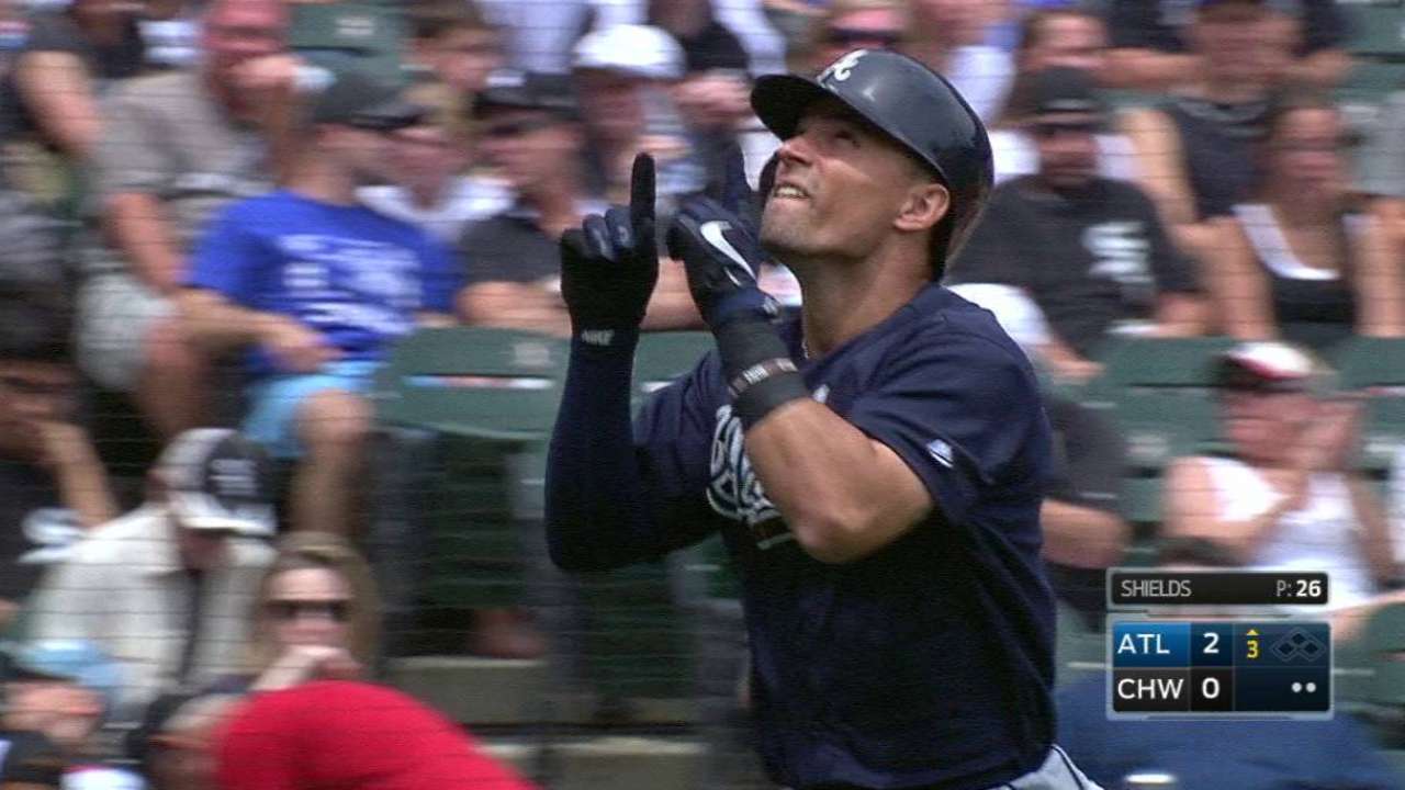 Peterson's solo homer