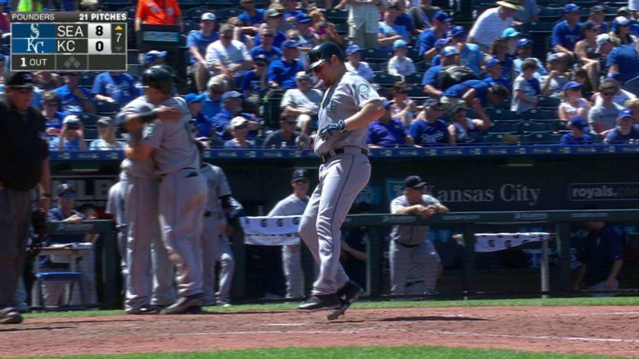 Lind's three-run homer