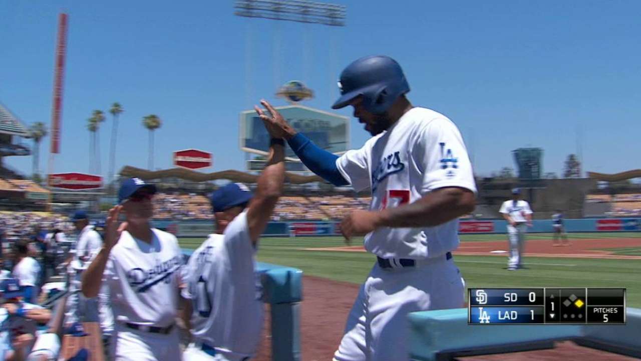 Seager's RBI single to center