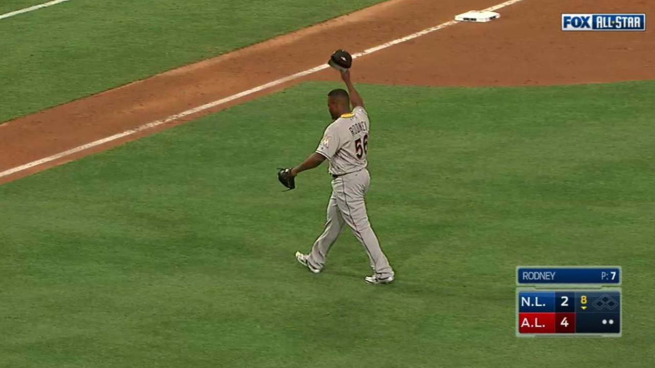 Rodney gets ovation