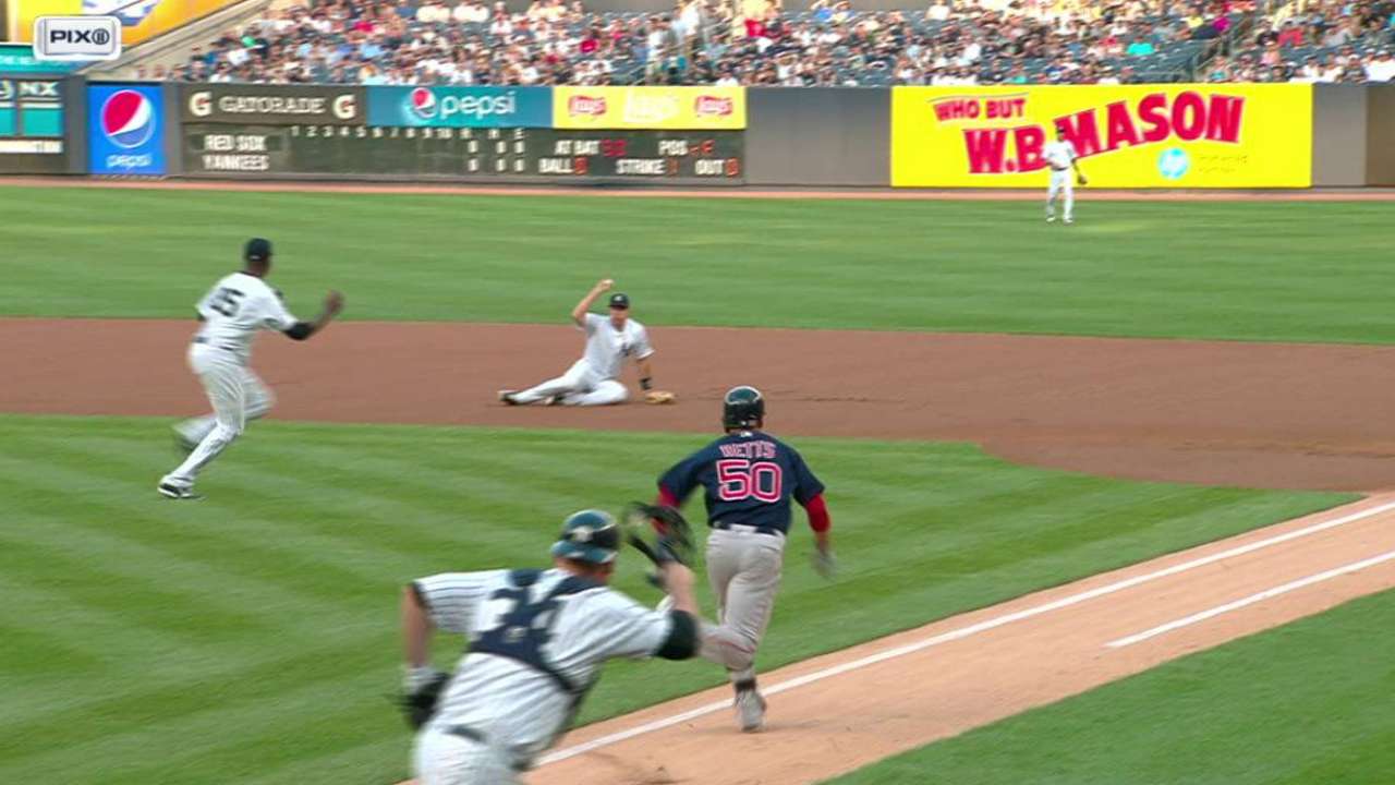 Teixeira's diving play