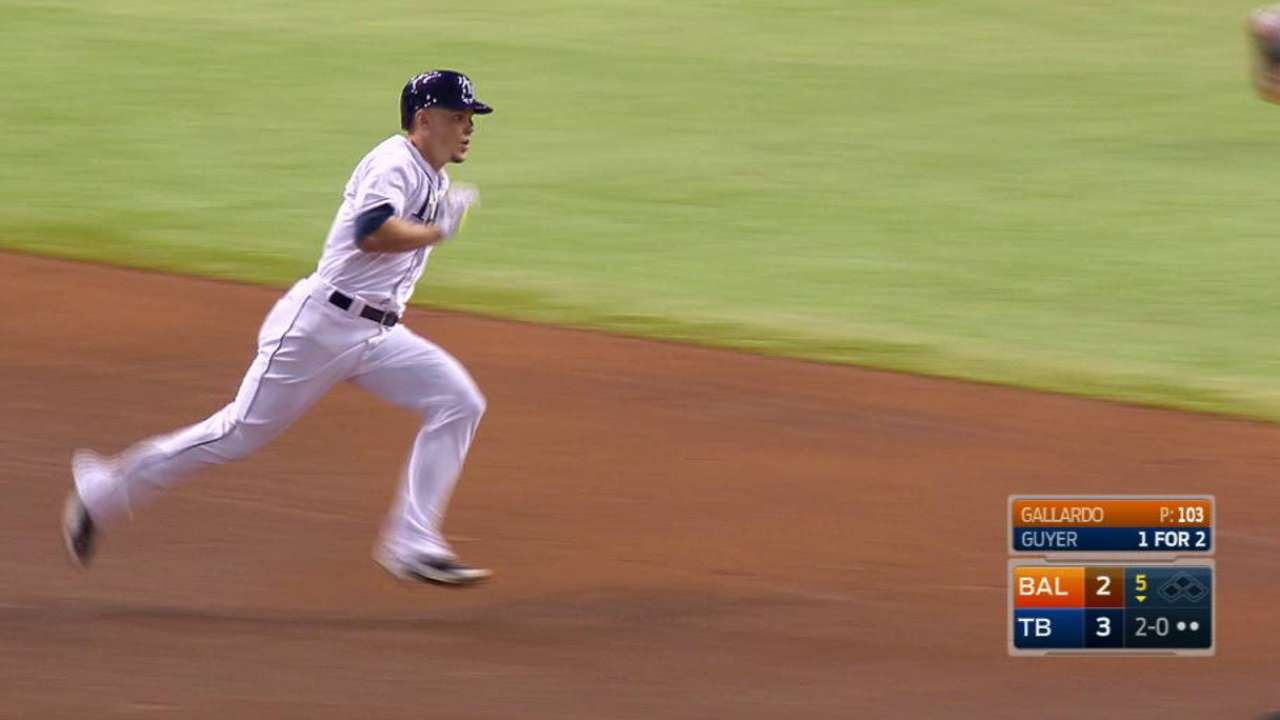 Guyer lines a triple in the 5th