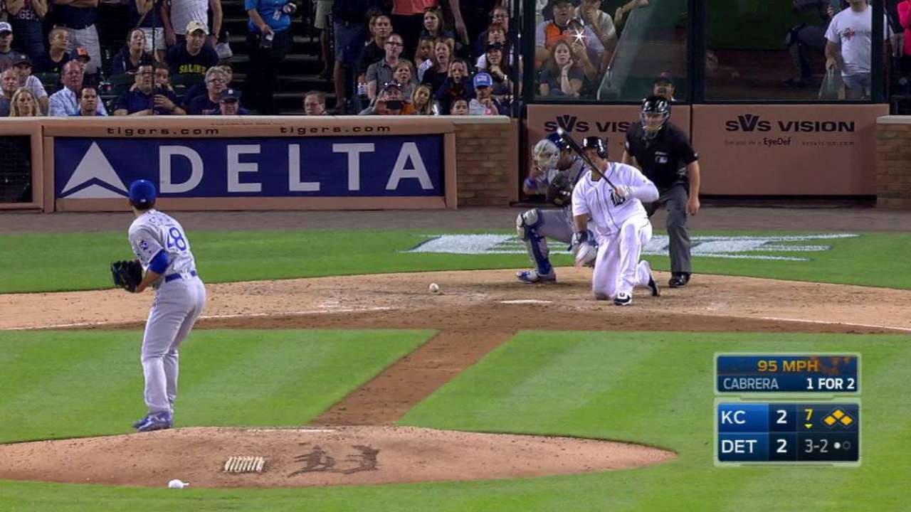Inability to field ground ball haunts Soria