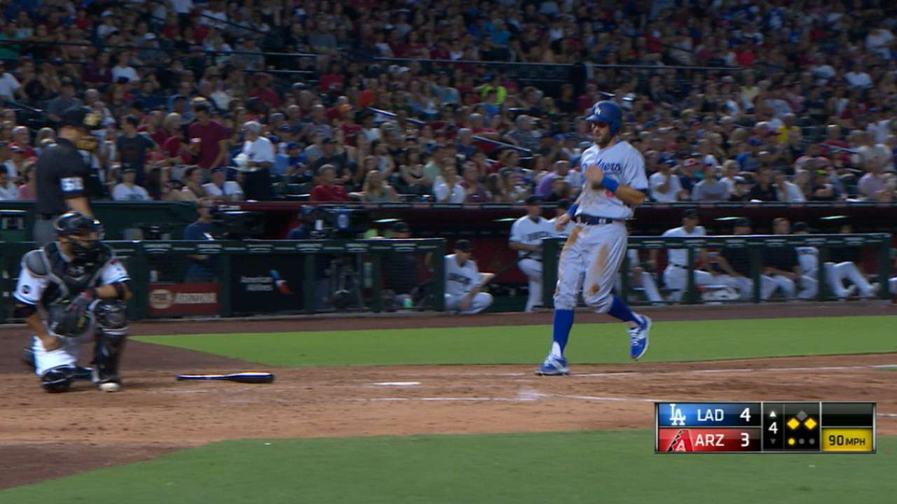 Dodgers plate five in the 4th