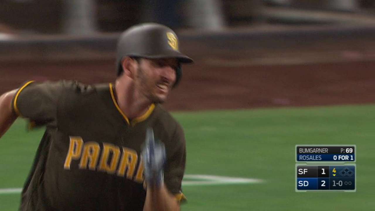 Rosales suena jonrón y S.D. le pega a Bumgarner, S.F.