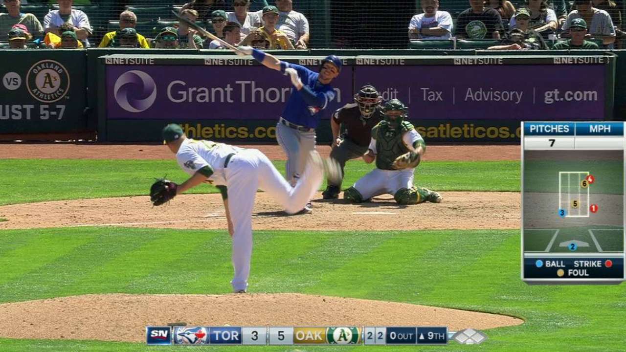 Smoak's solo blast