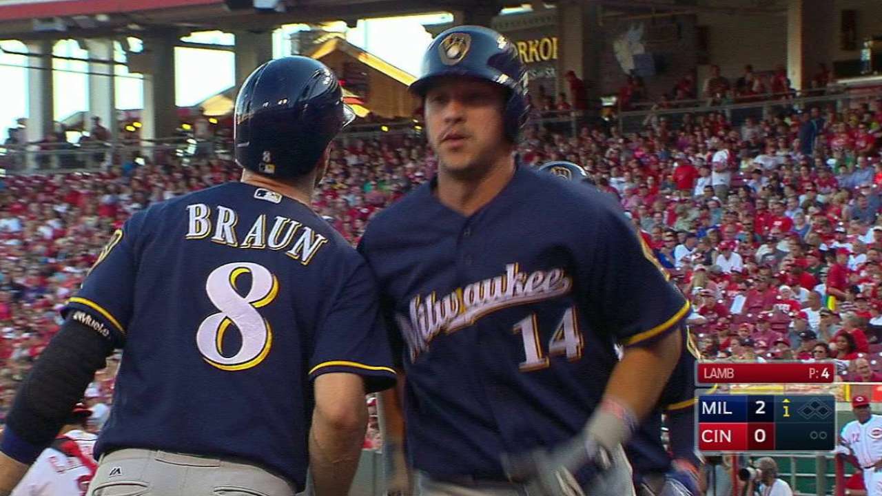 Perez's two-run homer