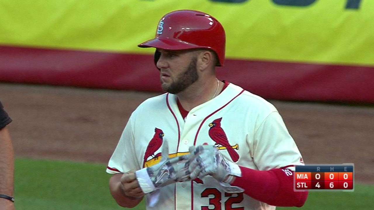 Adams' RBI single