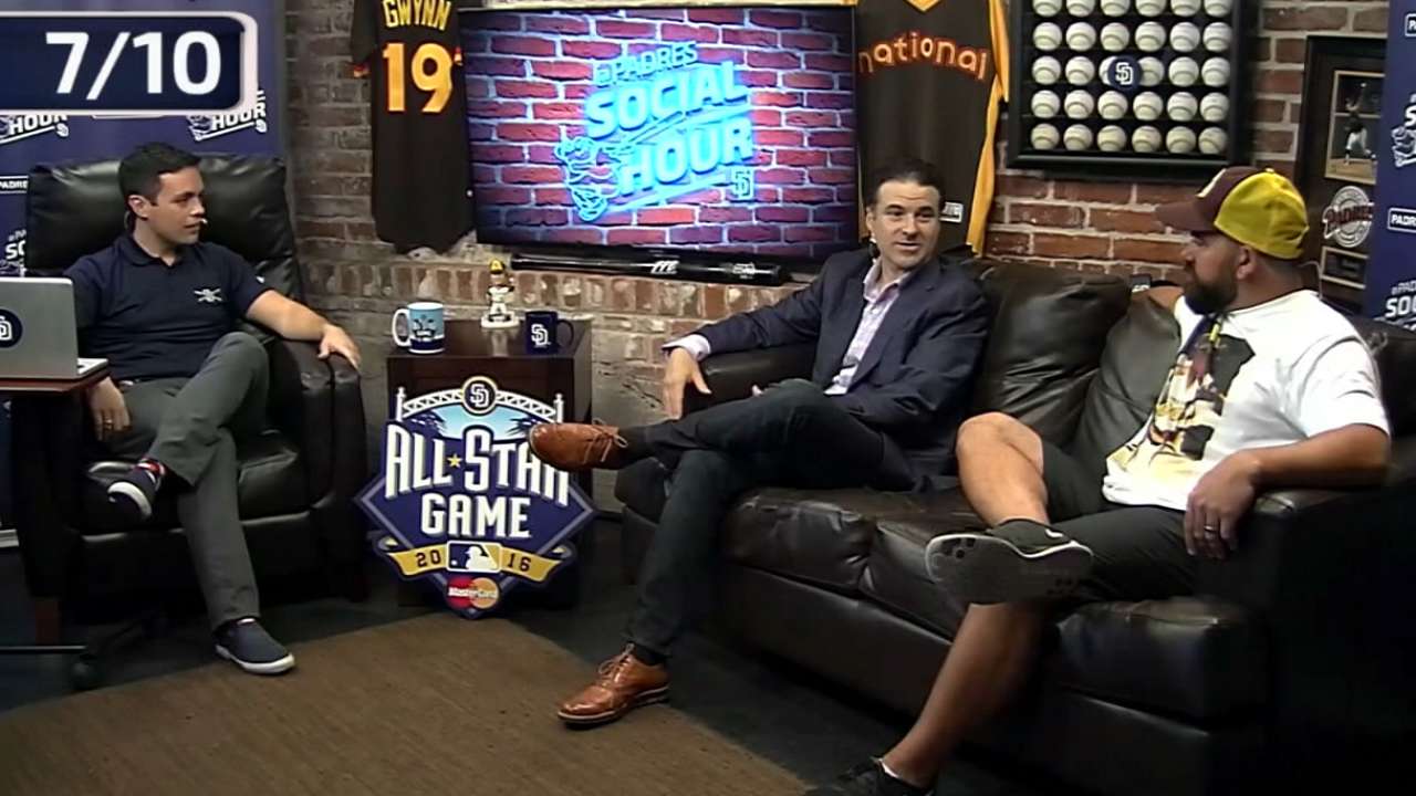 Padres Social Hour: Darren Rovell