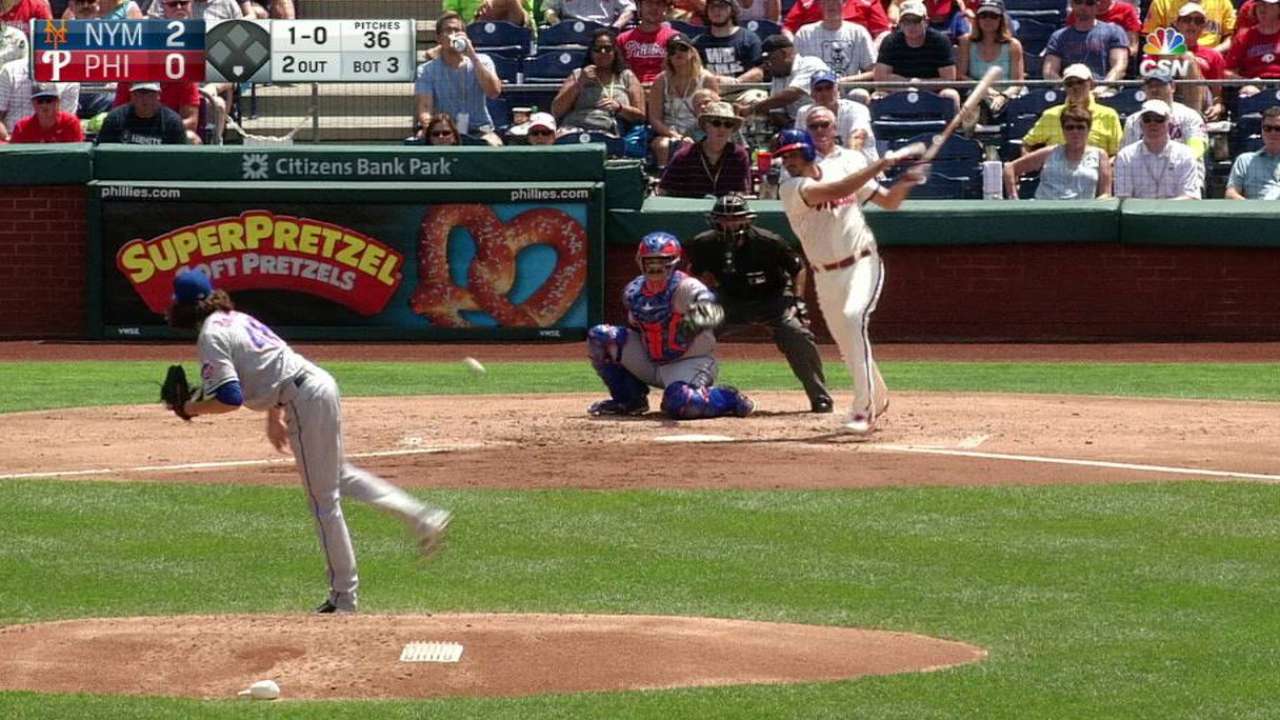 Eflin singles off deGrom